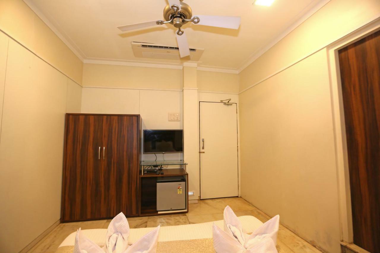 Gulf Hotel Mumbai Luaran gambar