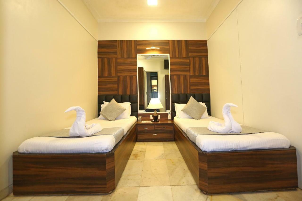 Gulf Hotel Mumbai Luaran gambar