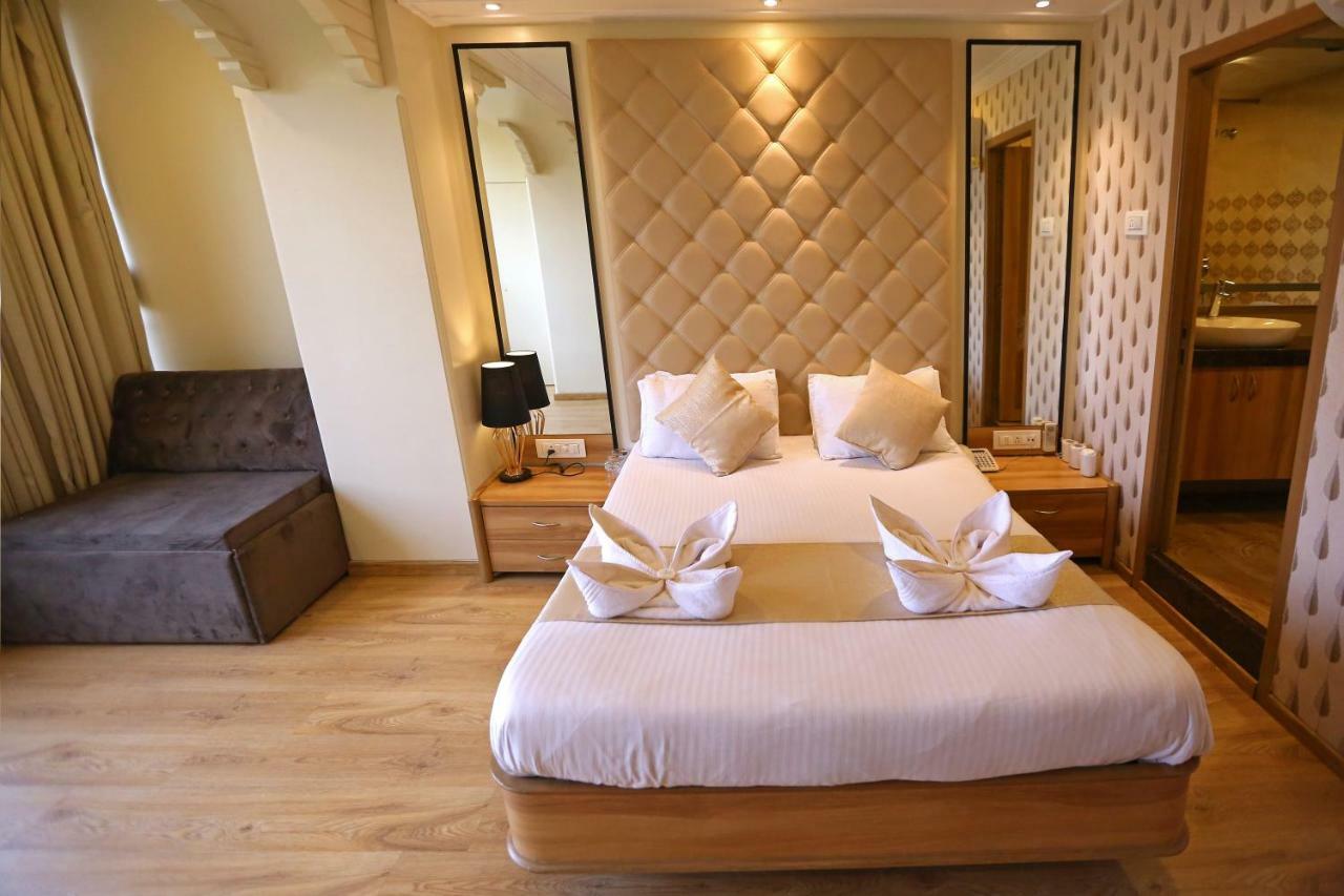Gulf Hotel Mumbai Luaran gambar