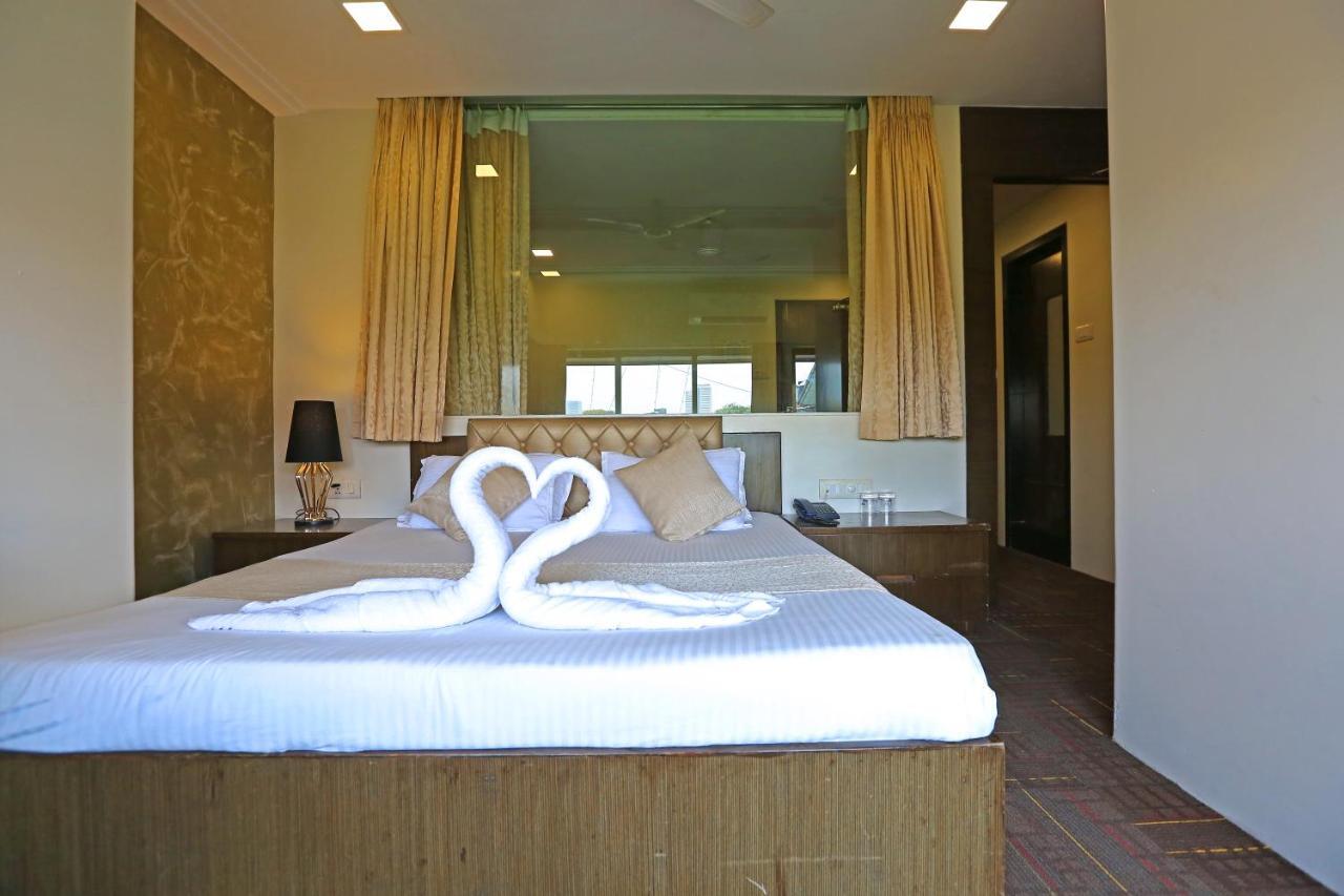 Gulf Hotel Mumbai Luaran gambar