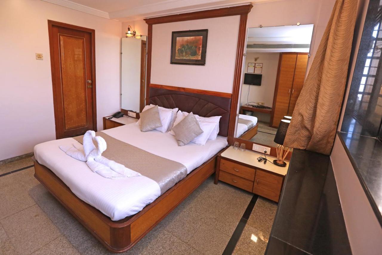 Gulf Hotel Mumbai Luaran gambar