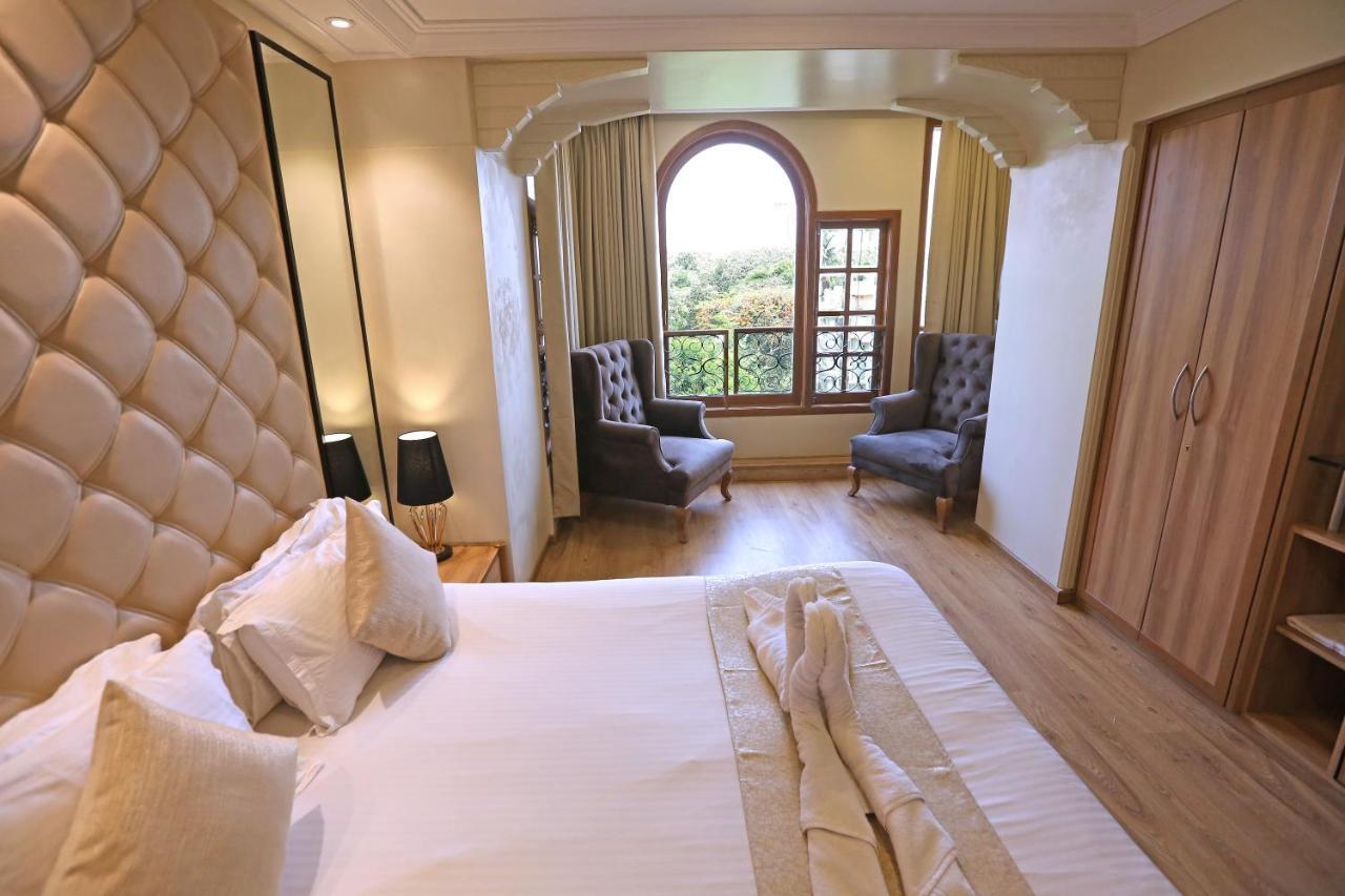 Gulf Hotel Mumbai Luaran gambar